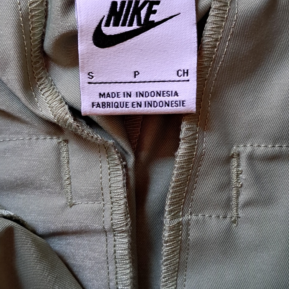 Nike Men's Club Woven Tapered Pants - Picture 3 of 3